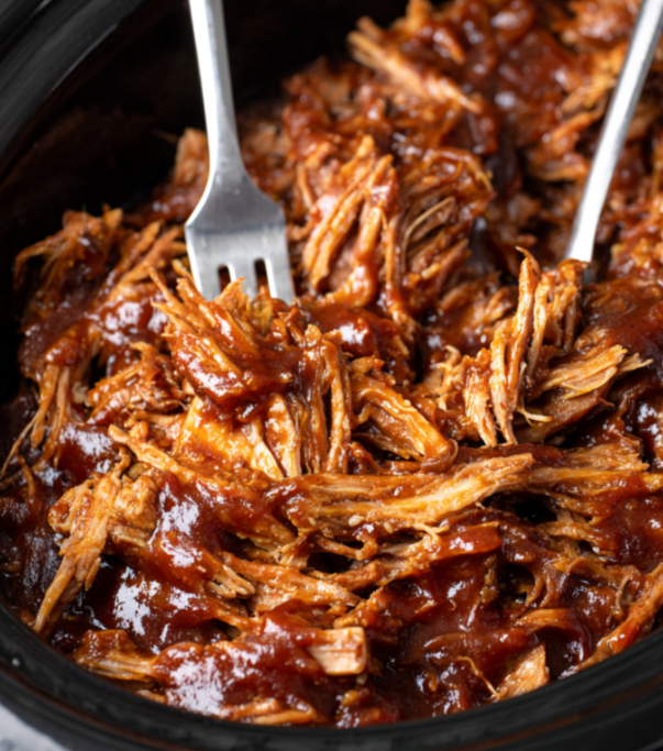 Slow Cooker BBQ Pulled Pork/Chicken